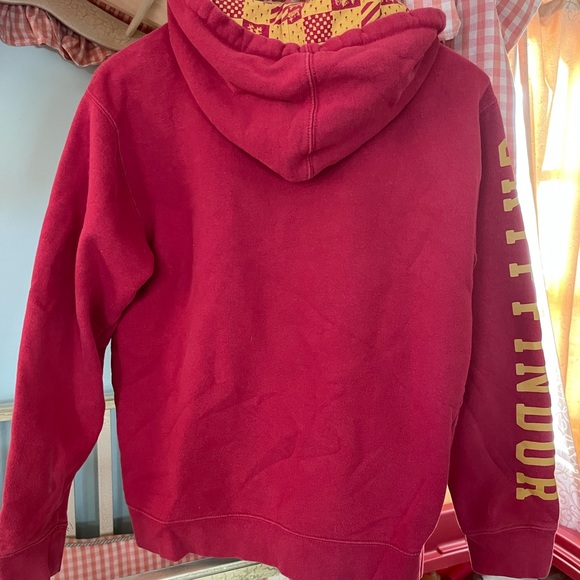 The Wizarding World of Harry Potter Gryffindor Sweatshirt - Picture 2 of 4